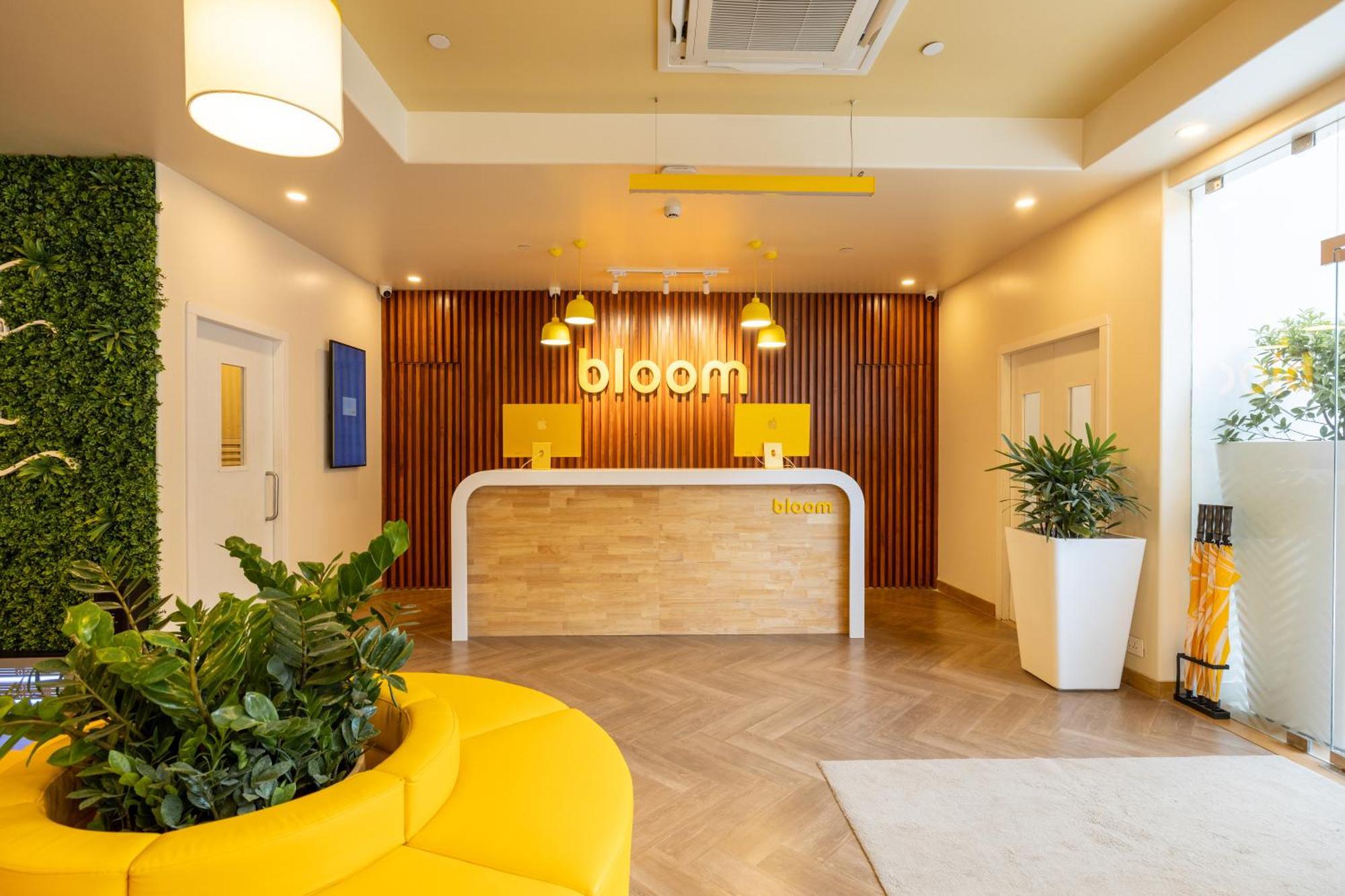 Bloom Hub L Weh Andheri, Mumbai